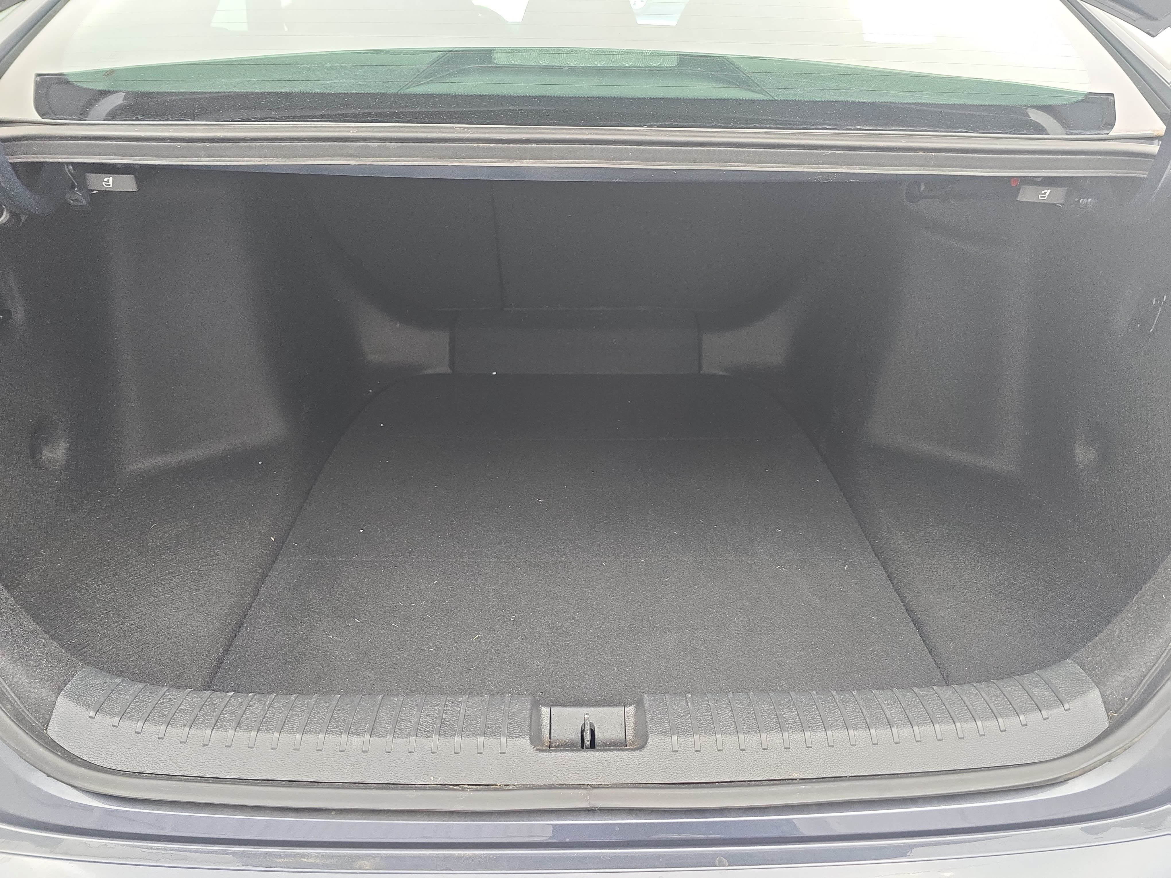 Certified 2024 Honda Accord EX image 12