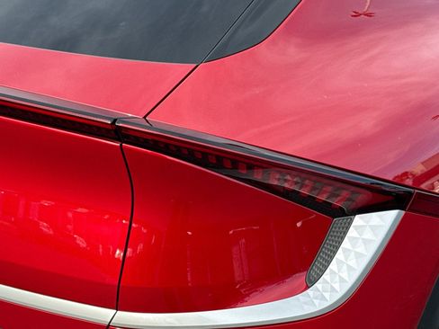 New 2025 Kia EV6 Light w/ Light LR Technology Package image 31