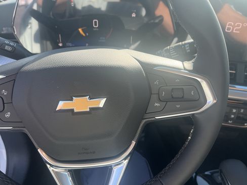 New 2026 Chevrolet Trax LT w/ LT Convenience Package FWD image 14