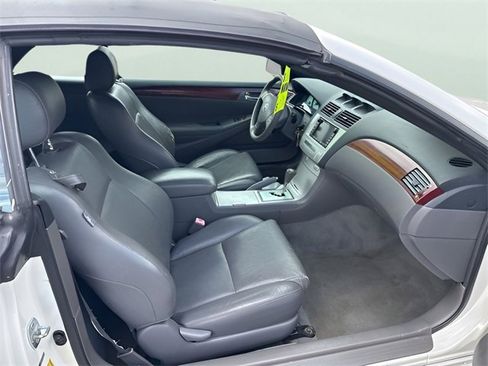 Used 2005 Toyota Solara SLE image 9