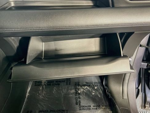 Used 2025 Honda Pilot EX-L image 31