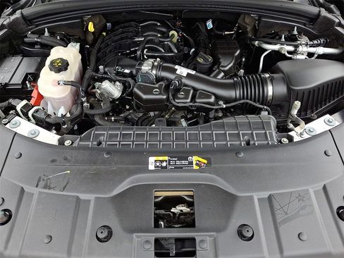 Used 2023 Jeep Grand Cherokee Laredo image 27