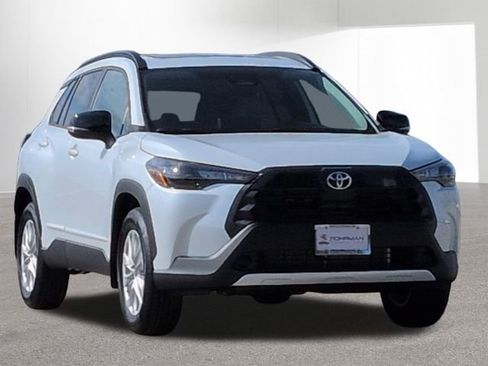 New 2026 Toyota Corolla Cross LE image 3