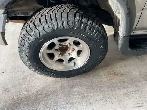 Used 1999 Toyota 4Runner SR5 RWD image 10