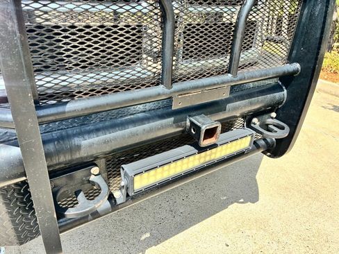 Used 2018 RAM 2500 Tradesman w/ Chrome Appearance Group AWD/4WD image 3