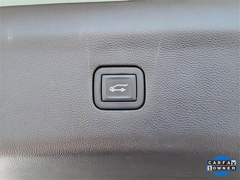 Used 2024 Buick Enclave Premium image 24