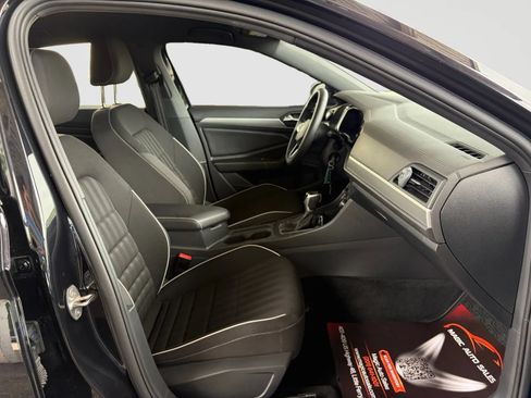 Used 2024 Volkswagen Jetta Sport FWD image 20