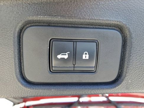 Certified 2024 Nissan Pathfinder Platinum w/ Cargo Package FWD image 11