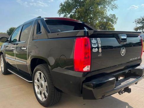 Used 2007 Cadillac Escalade EXT w/ Information Package AWD/4WD image 6