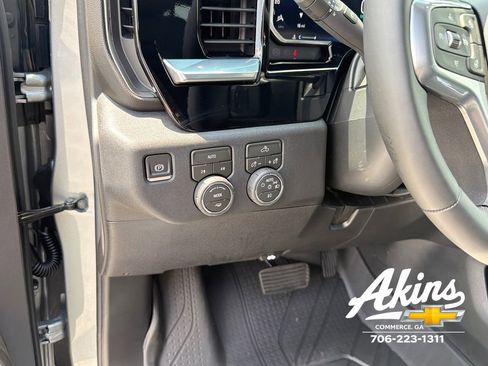 New 2026 Chevrolet Silverado 1500 RST w/ Redline Edition AWD/4WD image 7