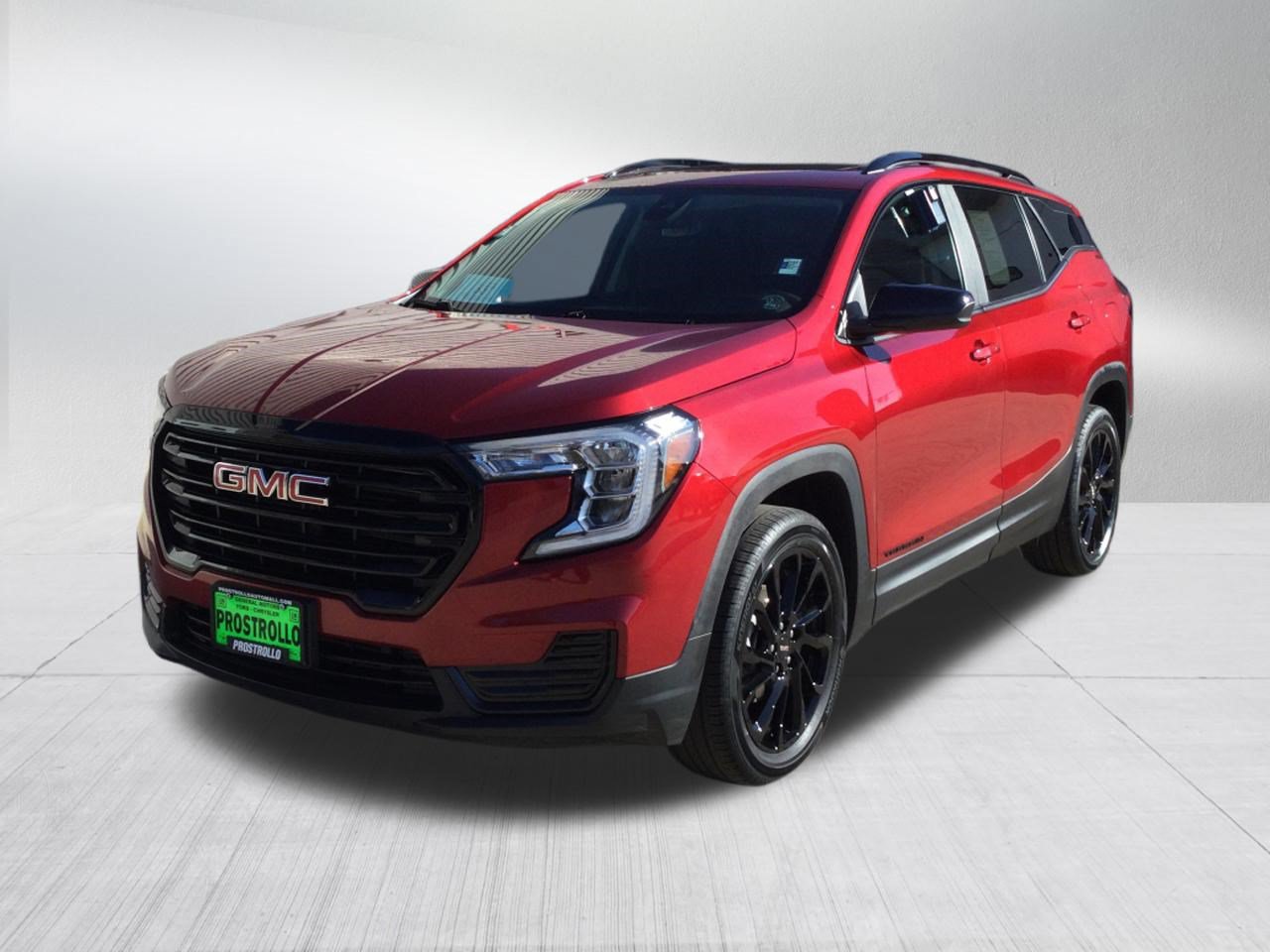 Used 2023 GMC Terrain SLE w/ Driver Convenience Package AWD/4WD image 2