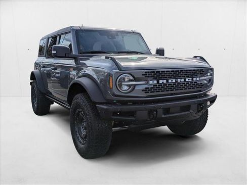 New 2025 Ford Bronco Badlands image 6