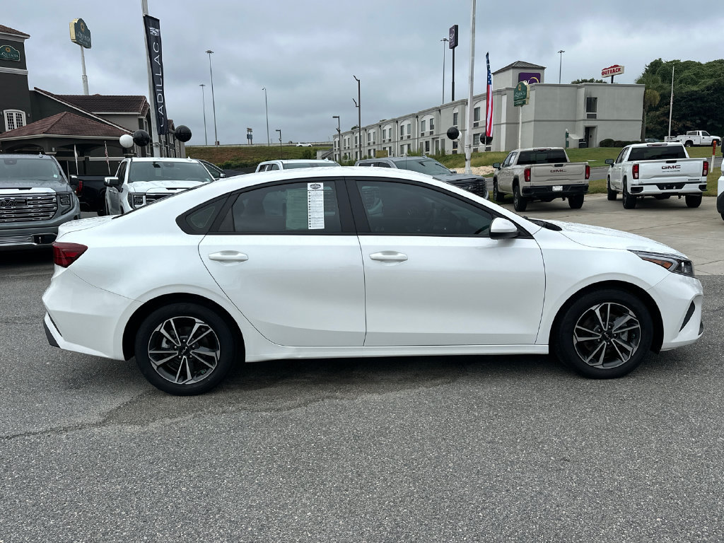 Certified 2024 Kia Forte LXS FWD image 8
