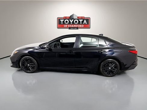 Certified 2025 Toyota Camry SE w/ Convenience Package image 4