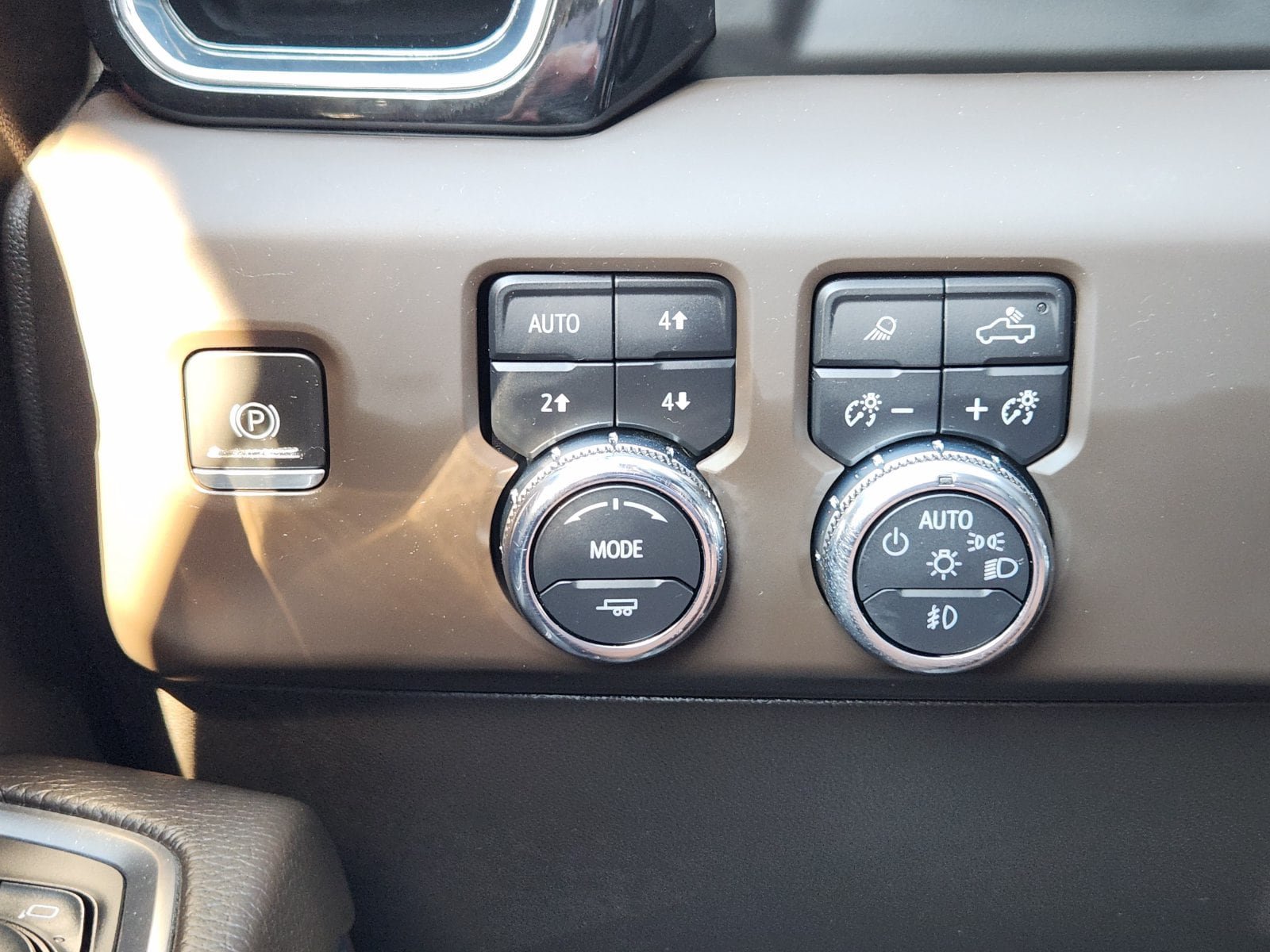 Used 2023 GMC Sierra 1500 Denali w/ Denali Reserve Package AWD/4WD image 32