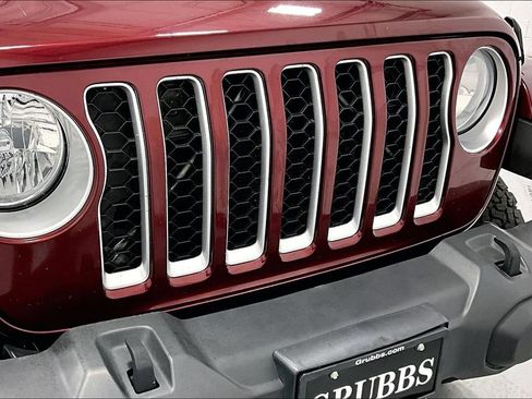 Used 2021 Jeep Gladiator Overland AWD/4WD image 35