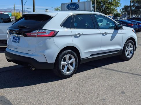 Certified 2020 Ford Edge SE image 2