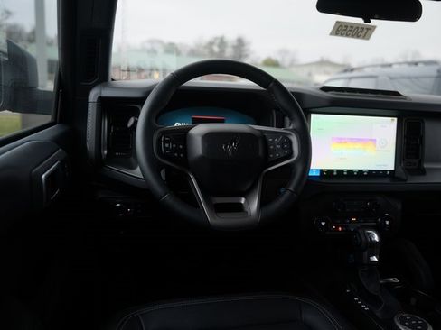 New 2025 Ford Bronco Badlands image 15