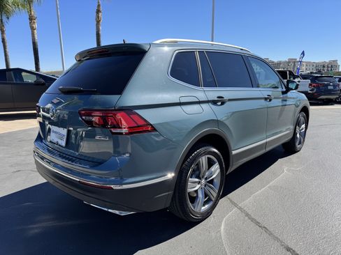 Used 2020 Volkswagen Tiguan SEL image 10