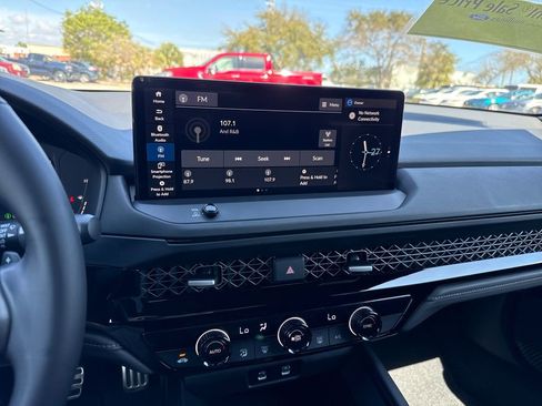 Used 2023 Honda Accord Sport image 19