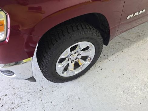 Used 2022 RAM 1500 Big Horn AWD/4WD image 9