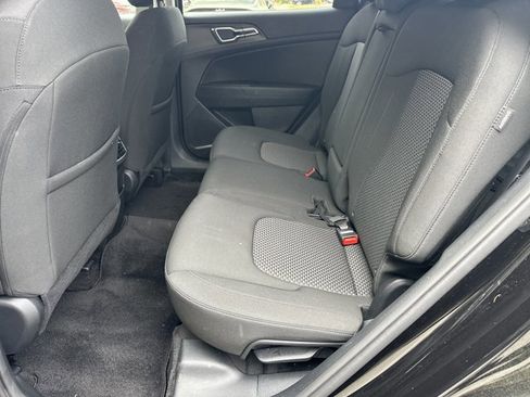 Certified 2025 Kia Sportage LX image 25