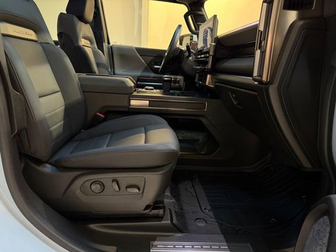 Used 2025 GMC Hummer EV 3X image 51