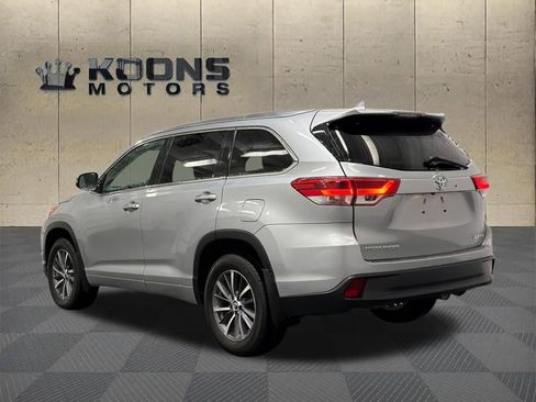 Used 2018 Toyota Highlander XLE image 6