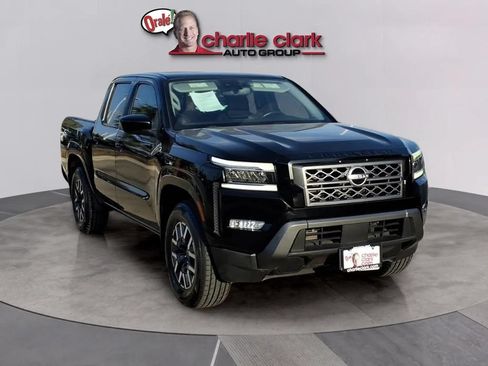 Used 2022 Nissan Frontier SV w/ SV Premium Package RWD image 7
