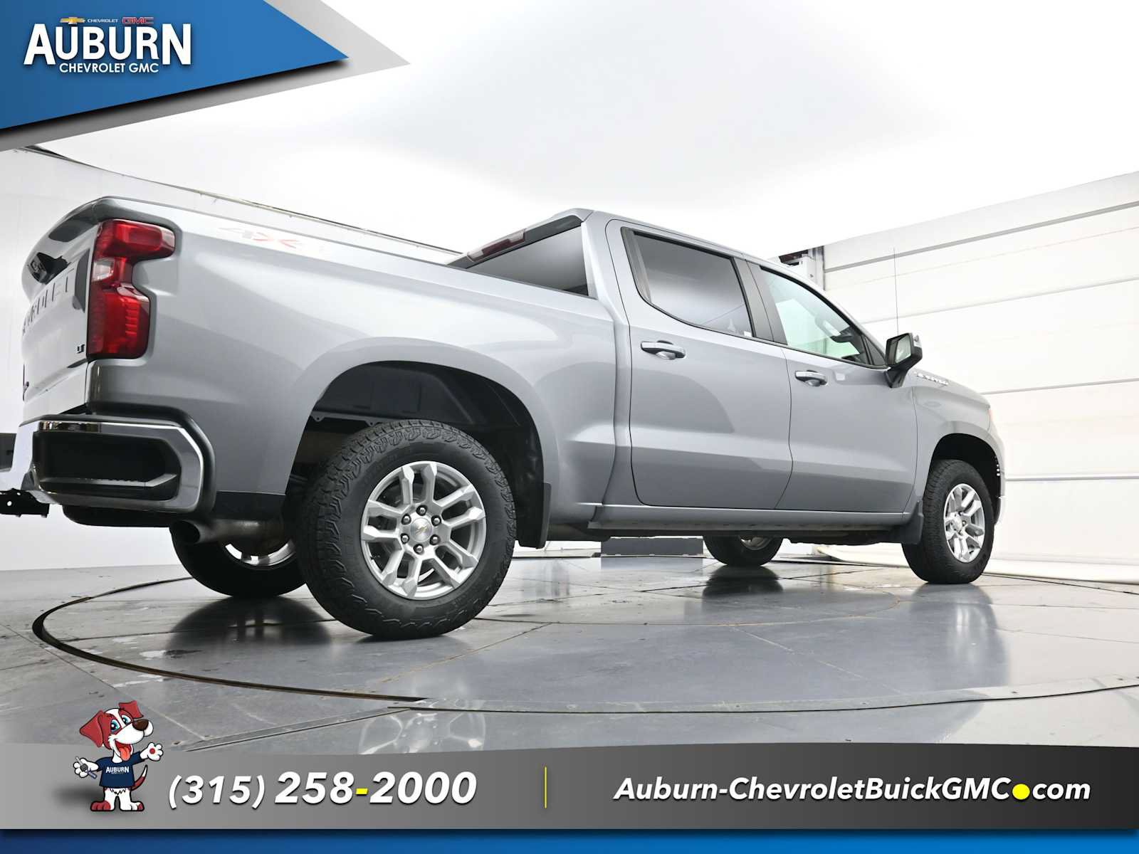 Used 2024 Chevrolet Silverado 1500 LT AWD/4WD image 26