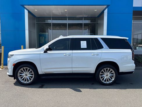 Used 2023 Cadillac Escalade Premium Luxury AWD/4WD image 9