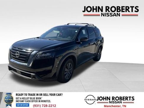 Used 2023 Nissan Pathfinder SV FWD image 7