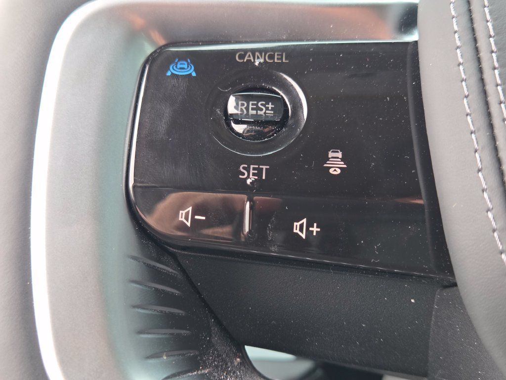 Used 2025 INFINITI QX80 Sensory AWD/4WD image 18