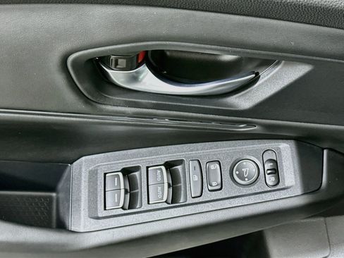 Used 2025 Honda Accord SE image 15