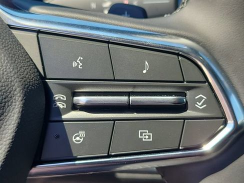 New 2026 Chevrolet Equinox LT w/ Safety and Technology Package FWD image 23