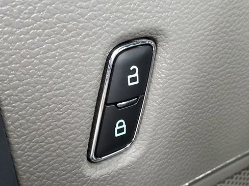 Used 2022 Ford F250 XL w/ STX Appearance Package image 30