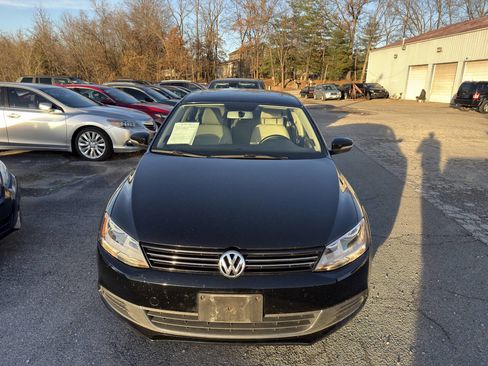 Used 2014 Volkswagen Jetta TDI image 5