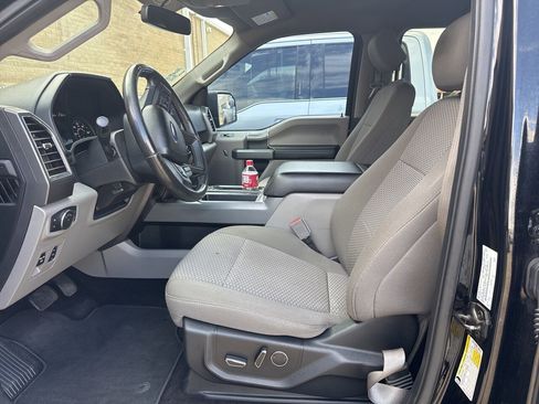 Used 2018 Ford F150 XLT w/ Equipment Group 302A Luxury image 8