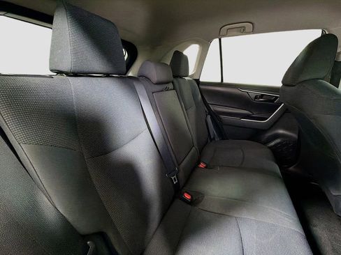 Used 2019 Toyota RAV4 LE AWD/4WD image 26