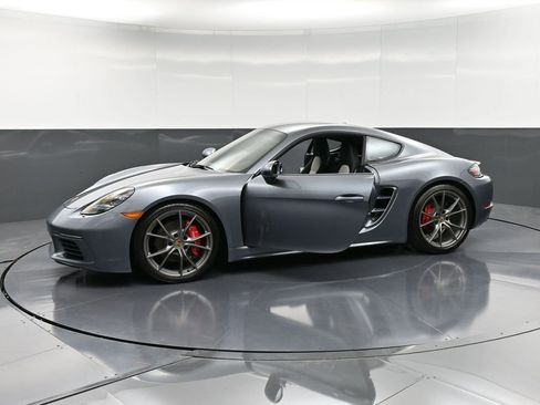 New 2025 Porsche 718 Cayman S image 32