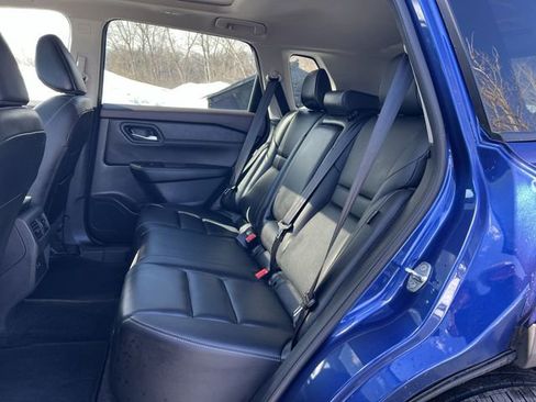 Used 2023 Nissan Rogue SL image 17