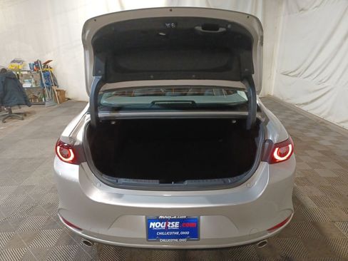 Used 2023 MAZDA MAZDA3 s image 19