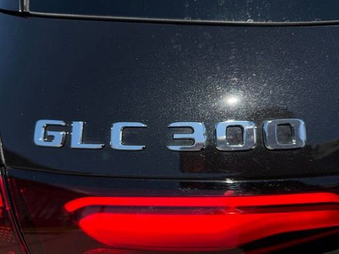 Used 2023 Mercedes-Benz GLC 300 4MATIC image 9