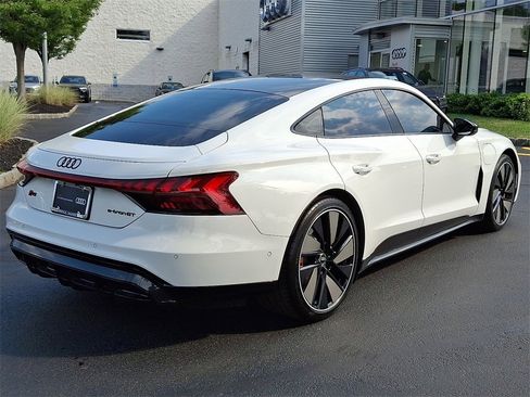 Used 2022 Audi RS e-tron GT w/ Carbon Performance Package image 13