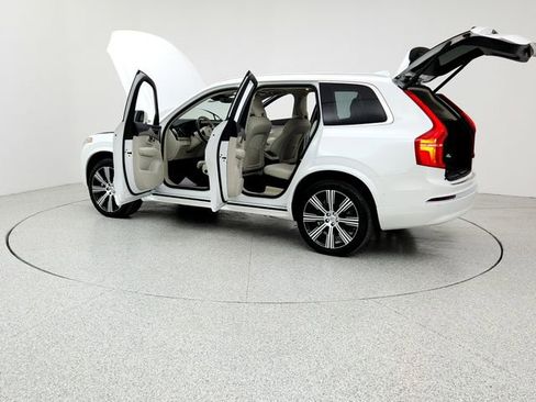 Certified 2024 Volvo XC90 T8 Ultimate w/ Protection Package Premier image 12