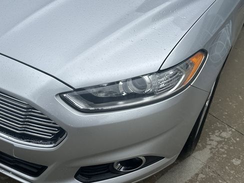 Used 2013 Ford Fusion SE FWD image 10