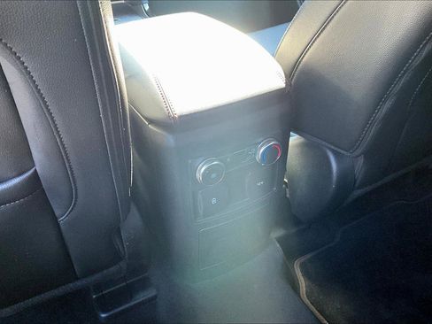 Used 2022 Ford Explorer ST-Line w/ Class IV Trailer Tow Package image 23