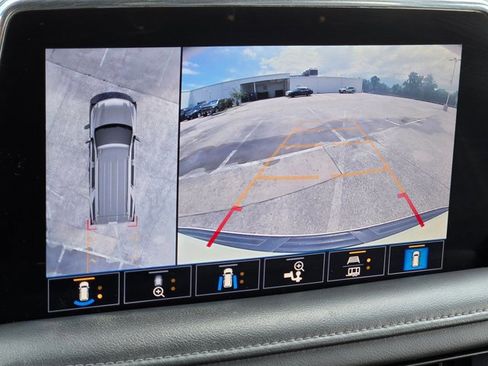 Used 2021 Chevrolet Tahoe Z71 w/ Z71 Signature Package AWD/4WD image 11