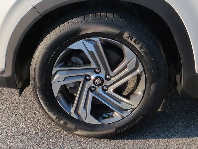 Used 2023 Hyundai Santa Fe SEL FWD image 11