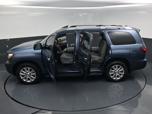 Used 2021 Toyota Sequoia Platinum RWD image 23